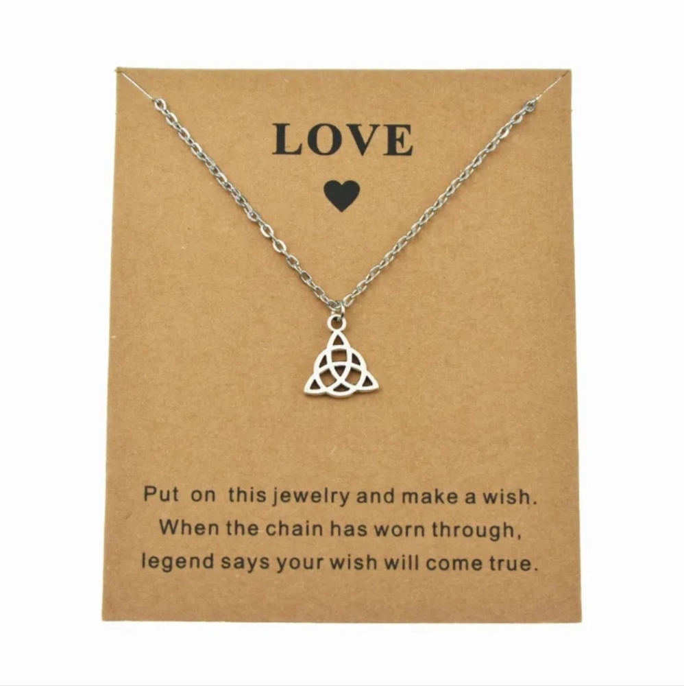 Celtics Knot Pendant Necklace